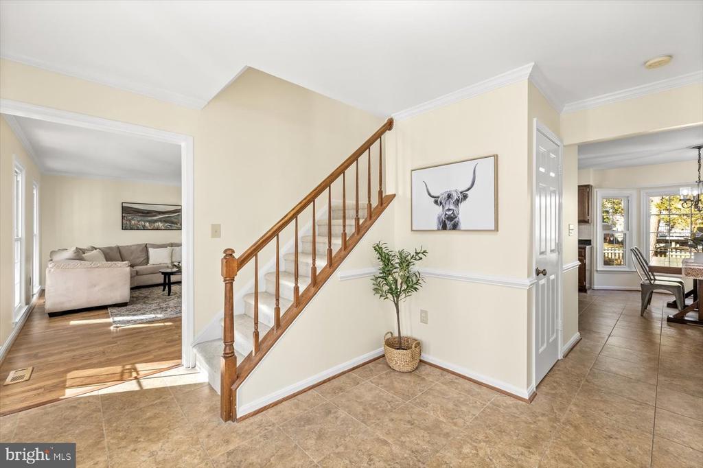 6229 SWEETBRIAR DRIVE