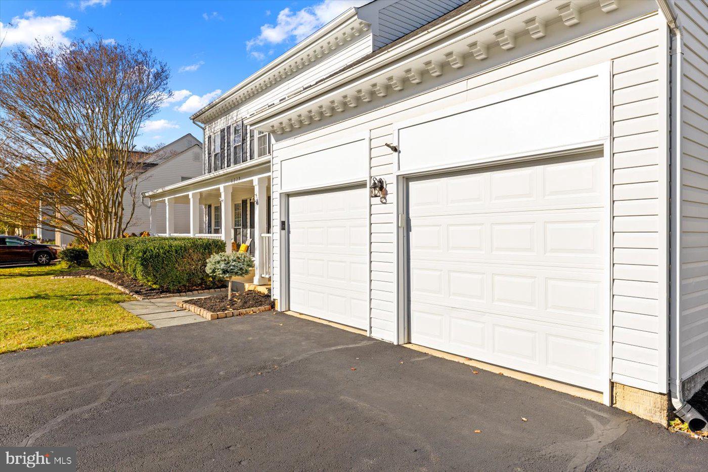 6229 SWEETBRIAR DRIVE