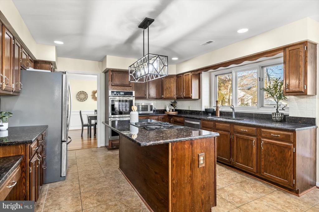 6229 SWEETBRIAR DRIVE