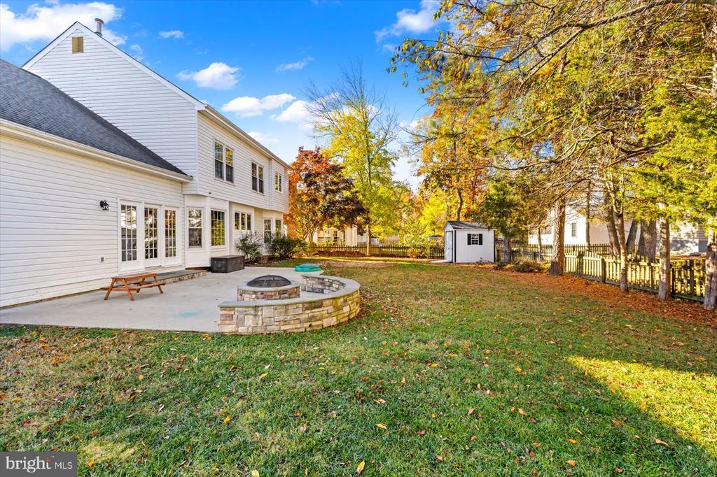6229 SWEETBRIAR DRIVE
