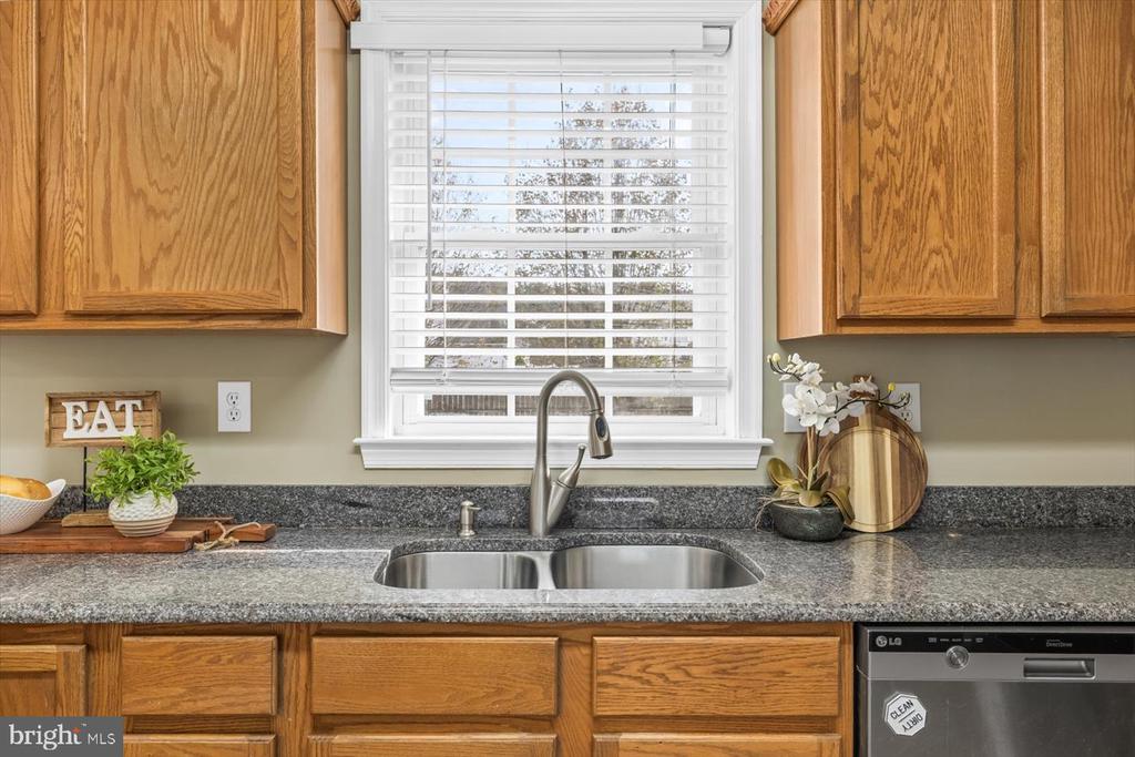 10713 ALLIE DRIVE