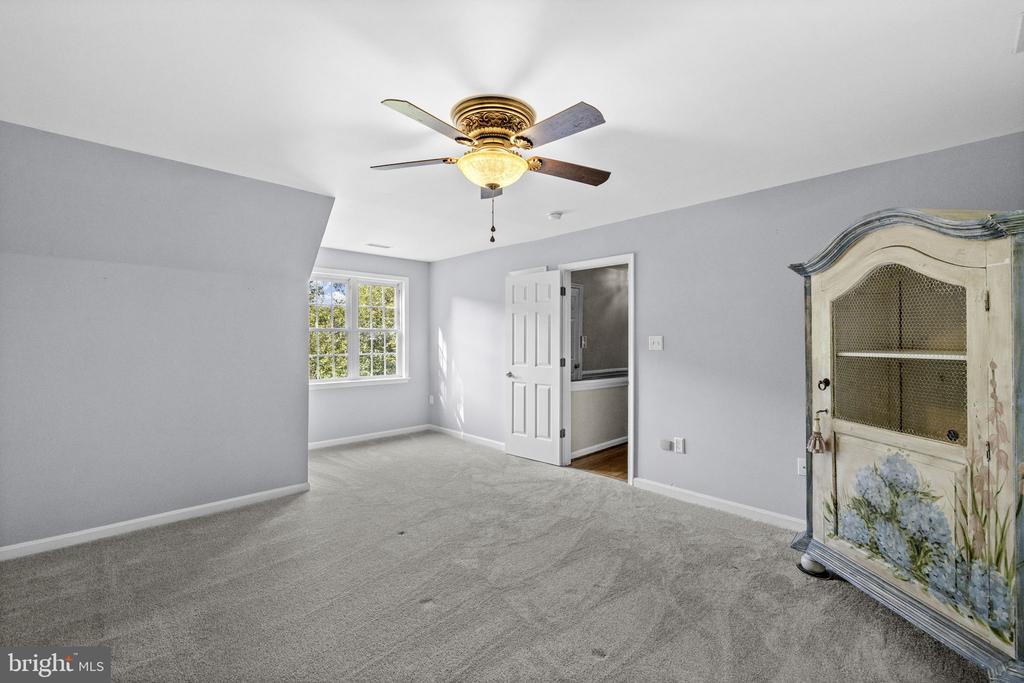 3227 CAVALRY RIDGE COURT