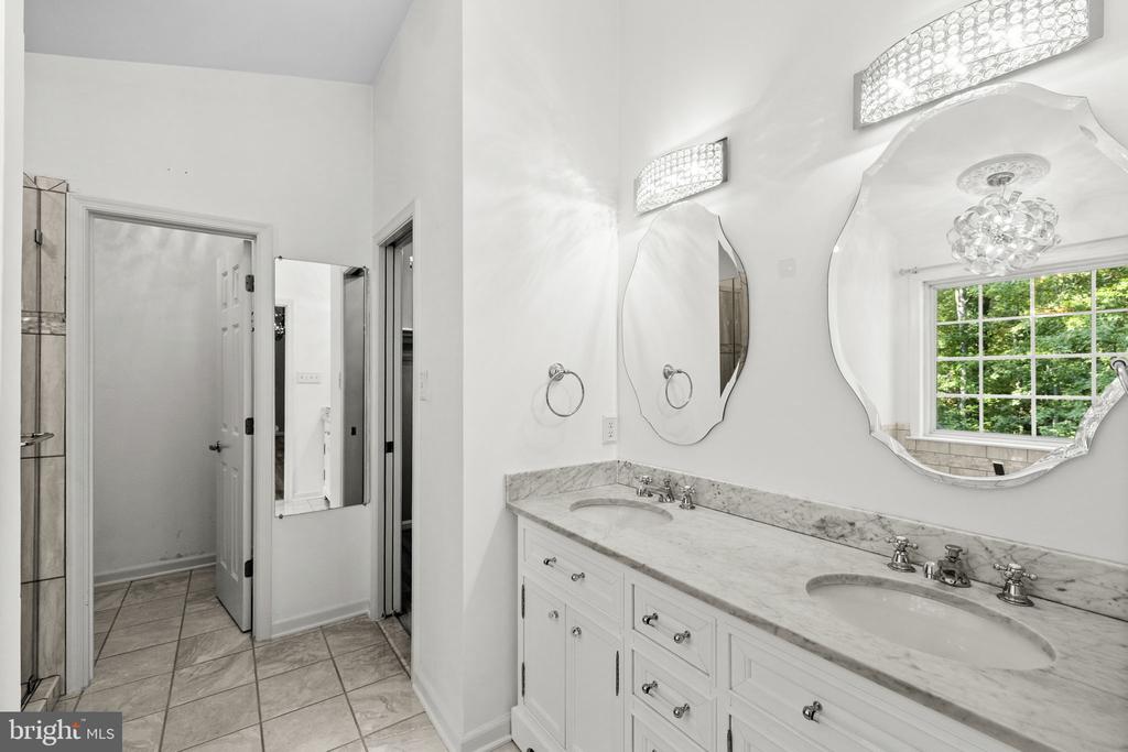 3227 CAVALRY RIDGE COURT