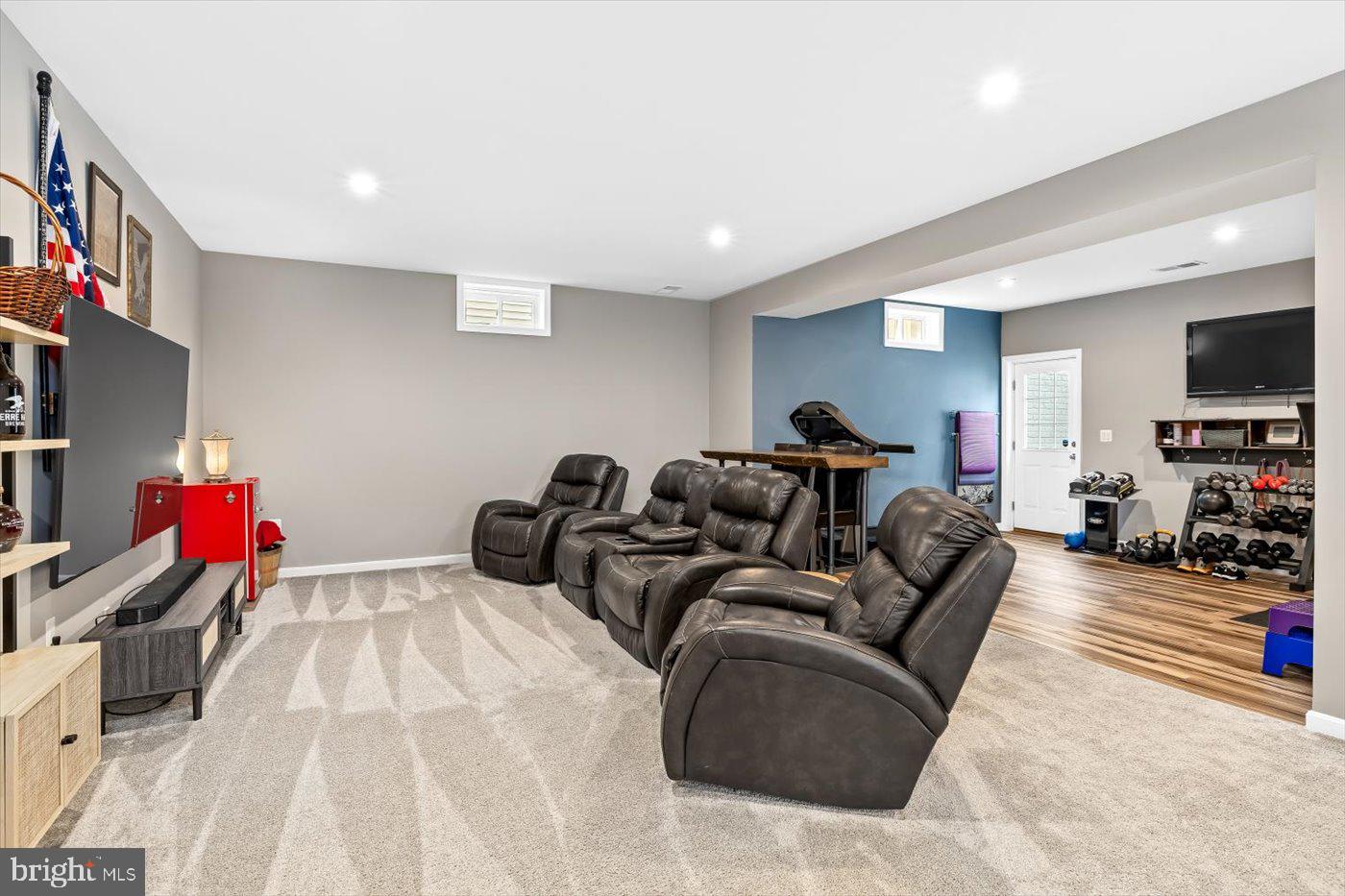 910 CRAB APPLE DRIVE