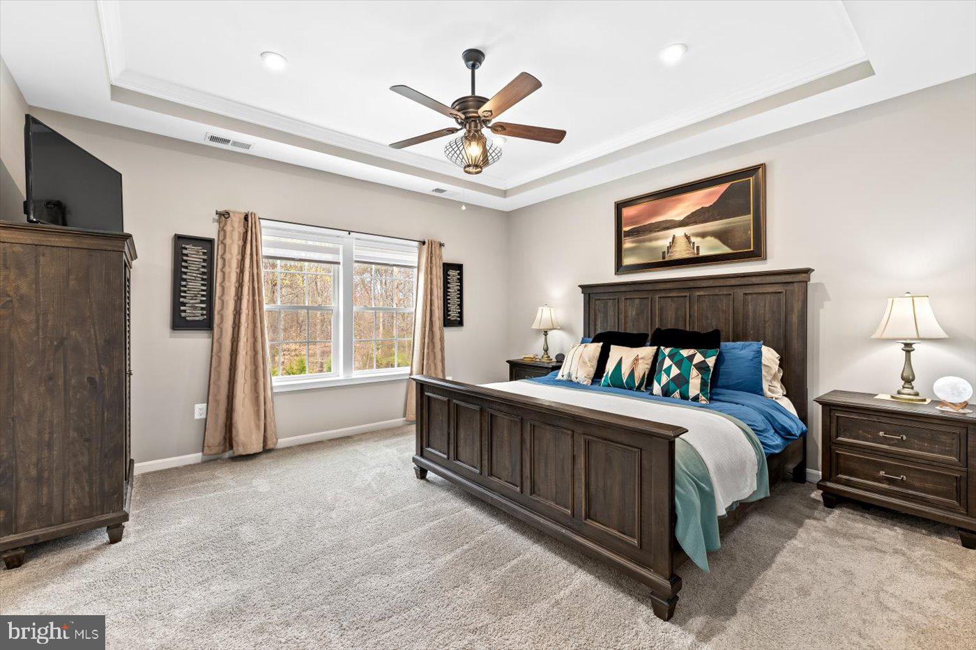 910 CRAB APPLE DRIVE