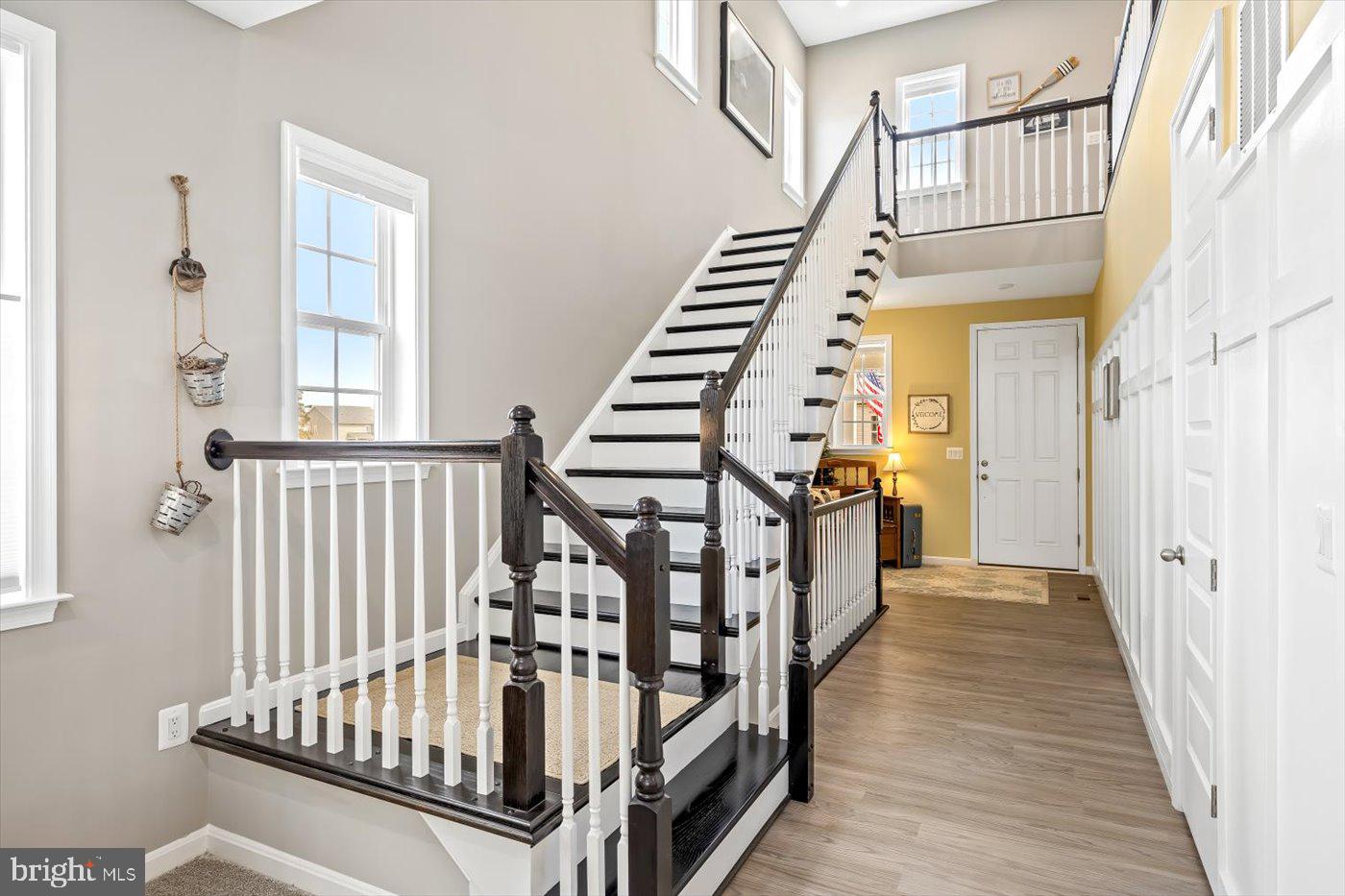 910 CRAB APPLE DRIVE