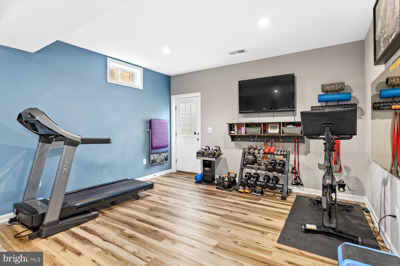 910 CRAB APPLE DRIVE