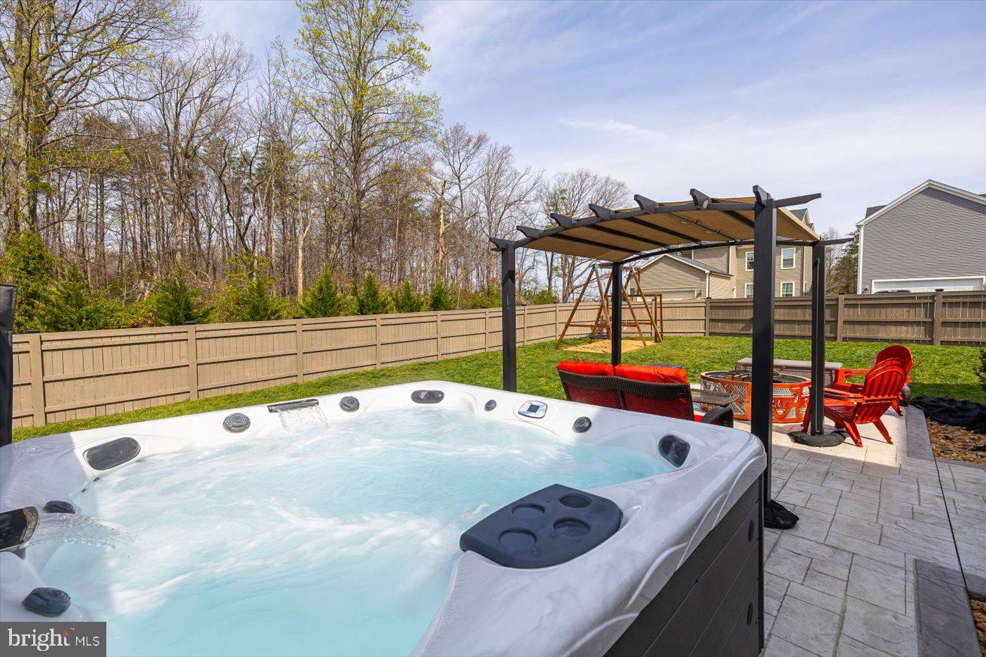 910 CRAB APPLE DRIVE