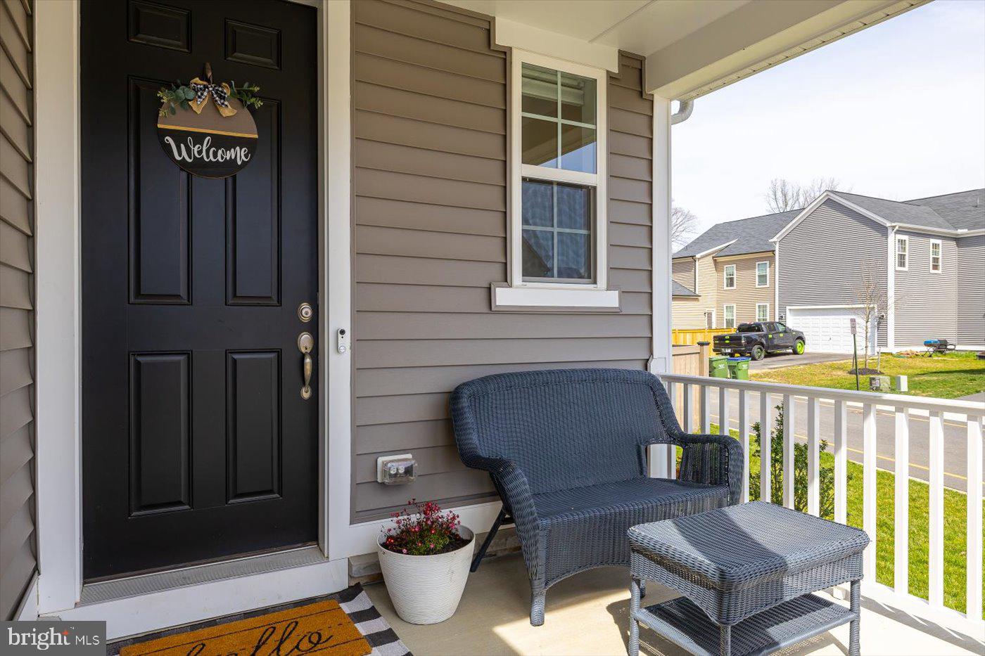 910 CRAB APPLE DRIVE