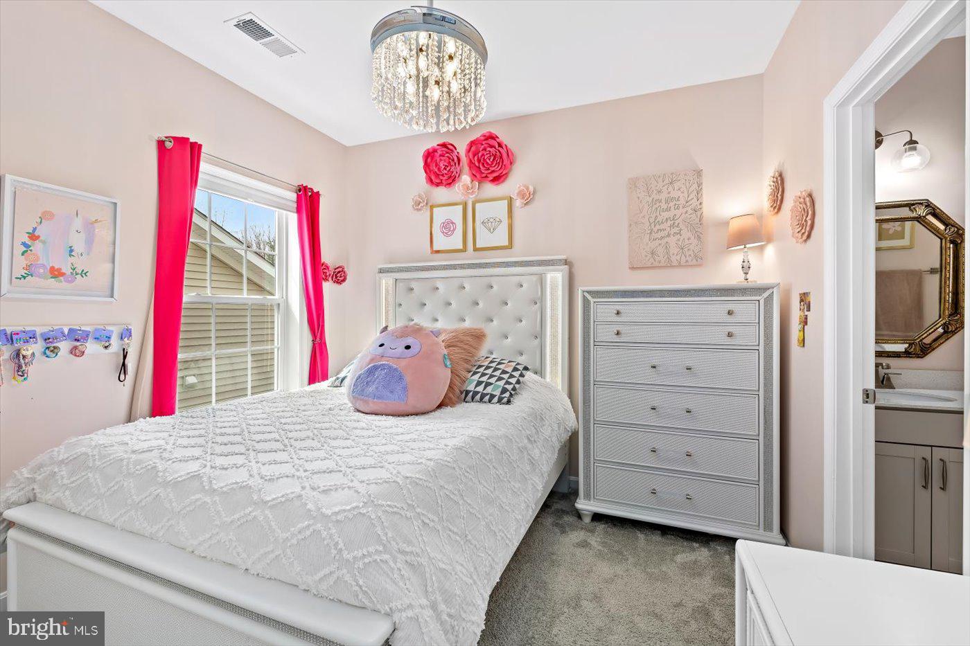 910 CRAB APPLE DRIVE