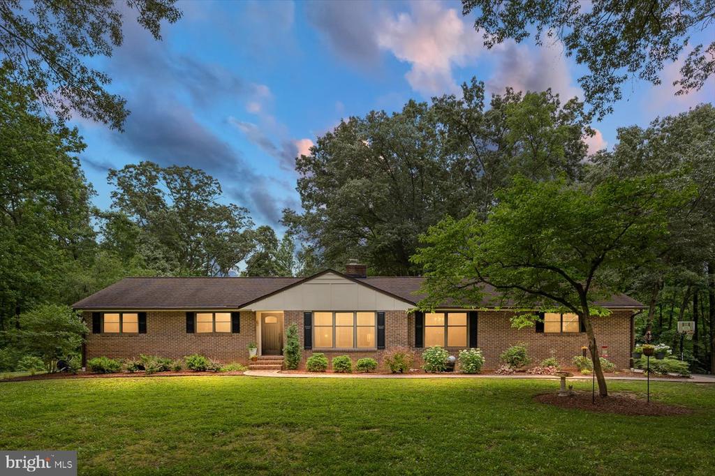 228 DOGWOOD DRIVE