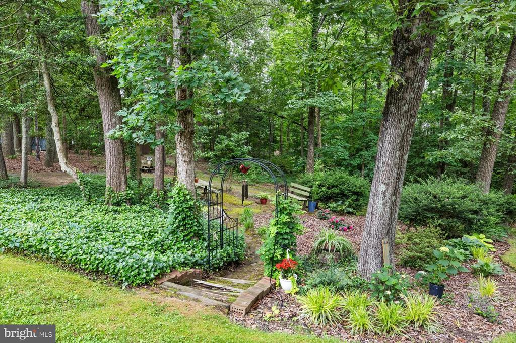 228 DOGWOOD DRIVE