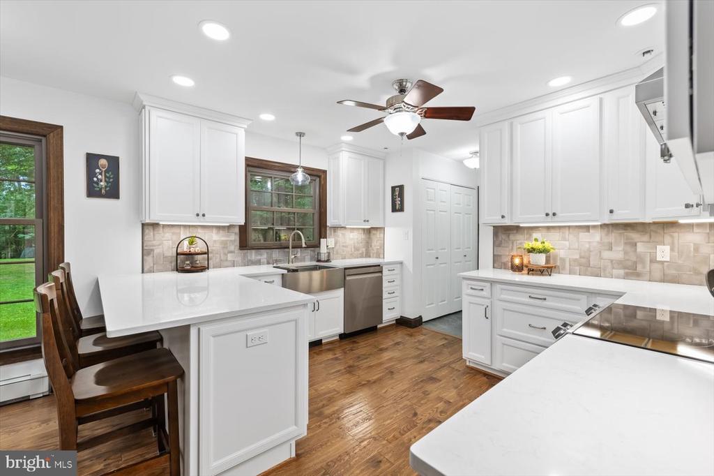228 DOGWOOD DRIVE