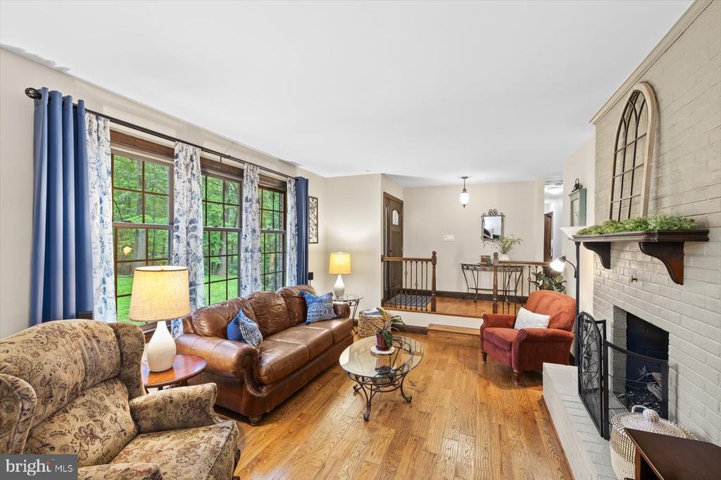 228 DOGWOOD DRIVE