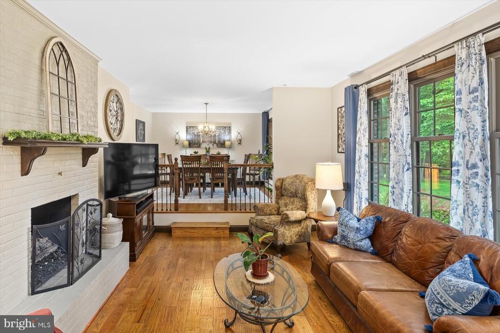228 DOGWOOD DRIVE