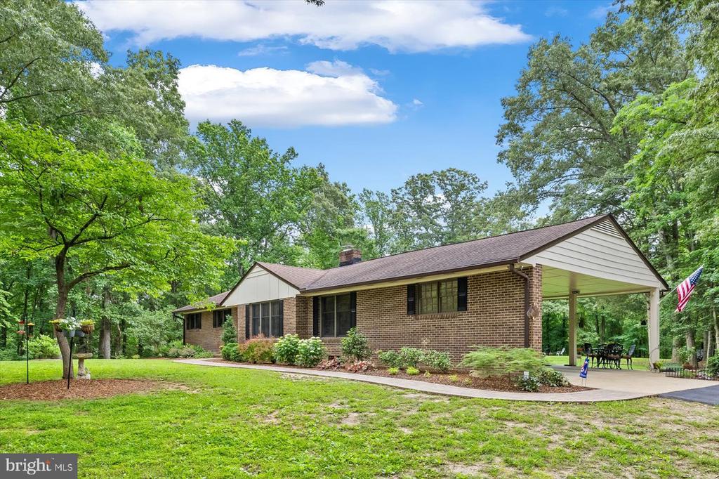 228 DOGWOOD DRIVE