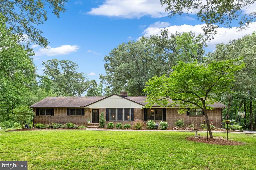 228 DOGWOOD DRIVE
