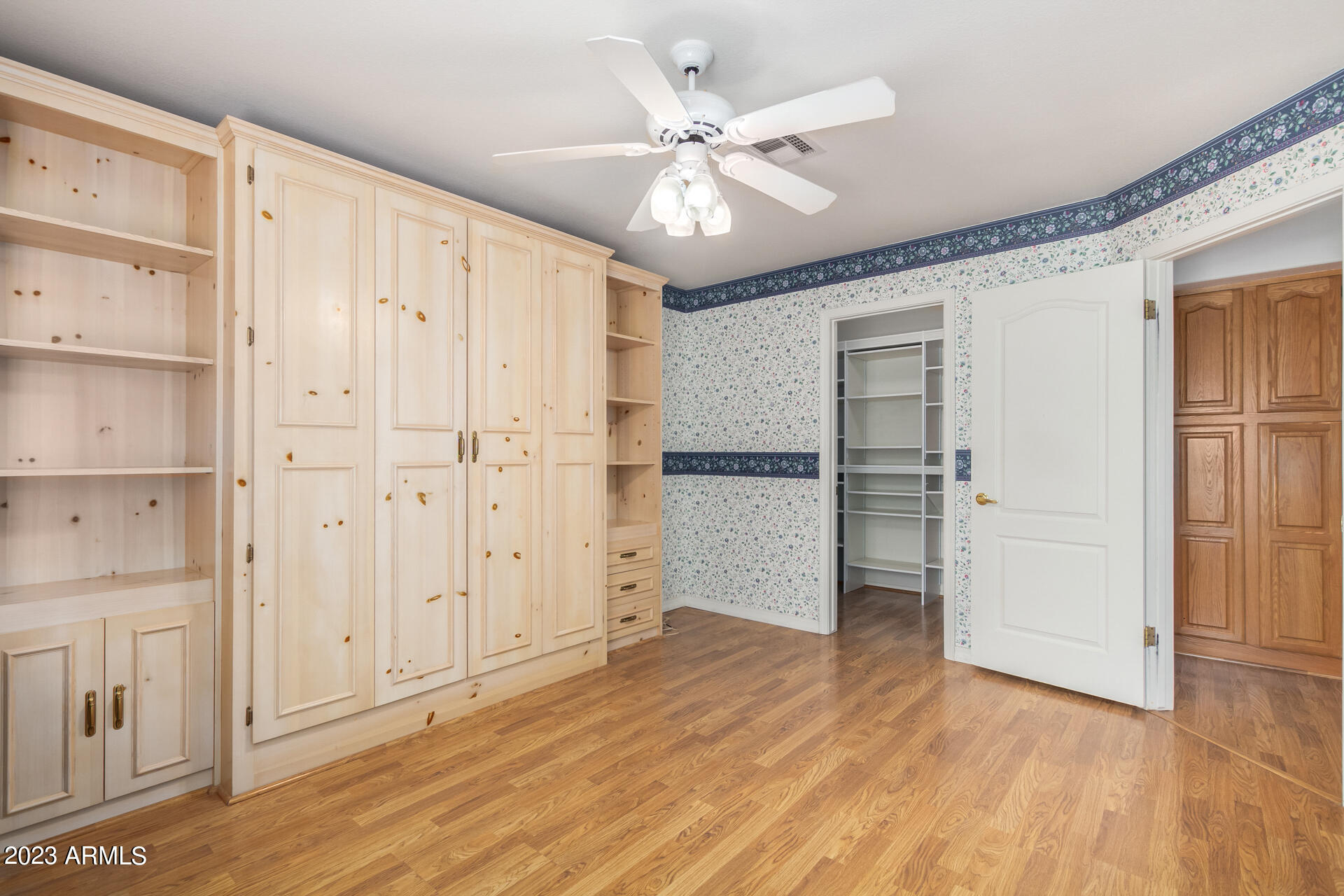 7131 W EMILE ZOLA Avenue