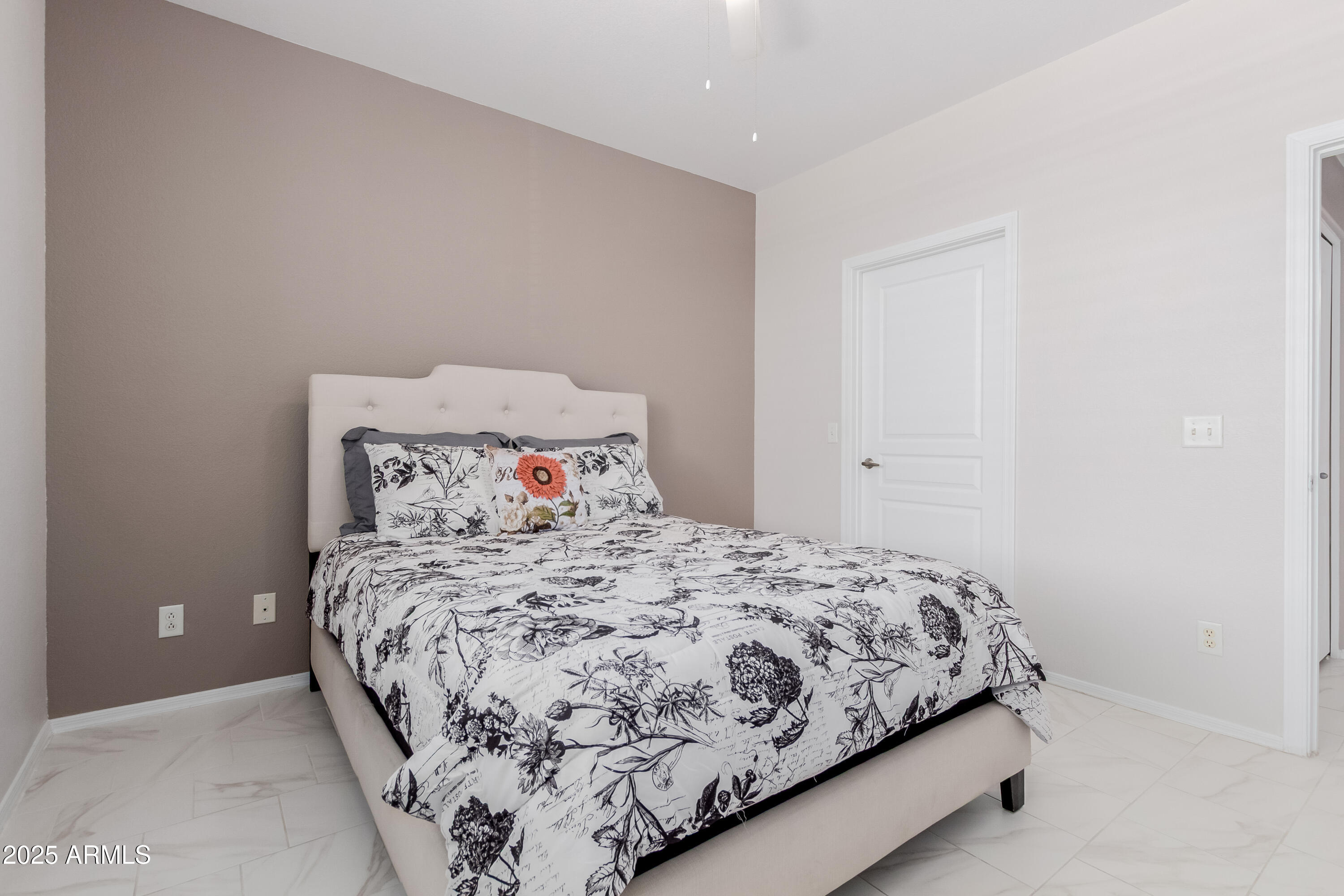 1941 S PIERPONT Drive 1114