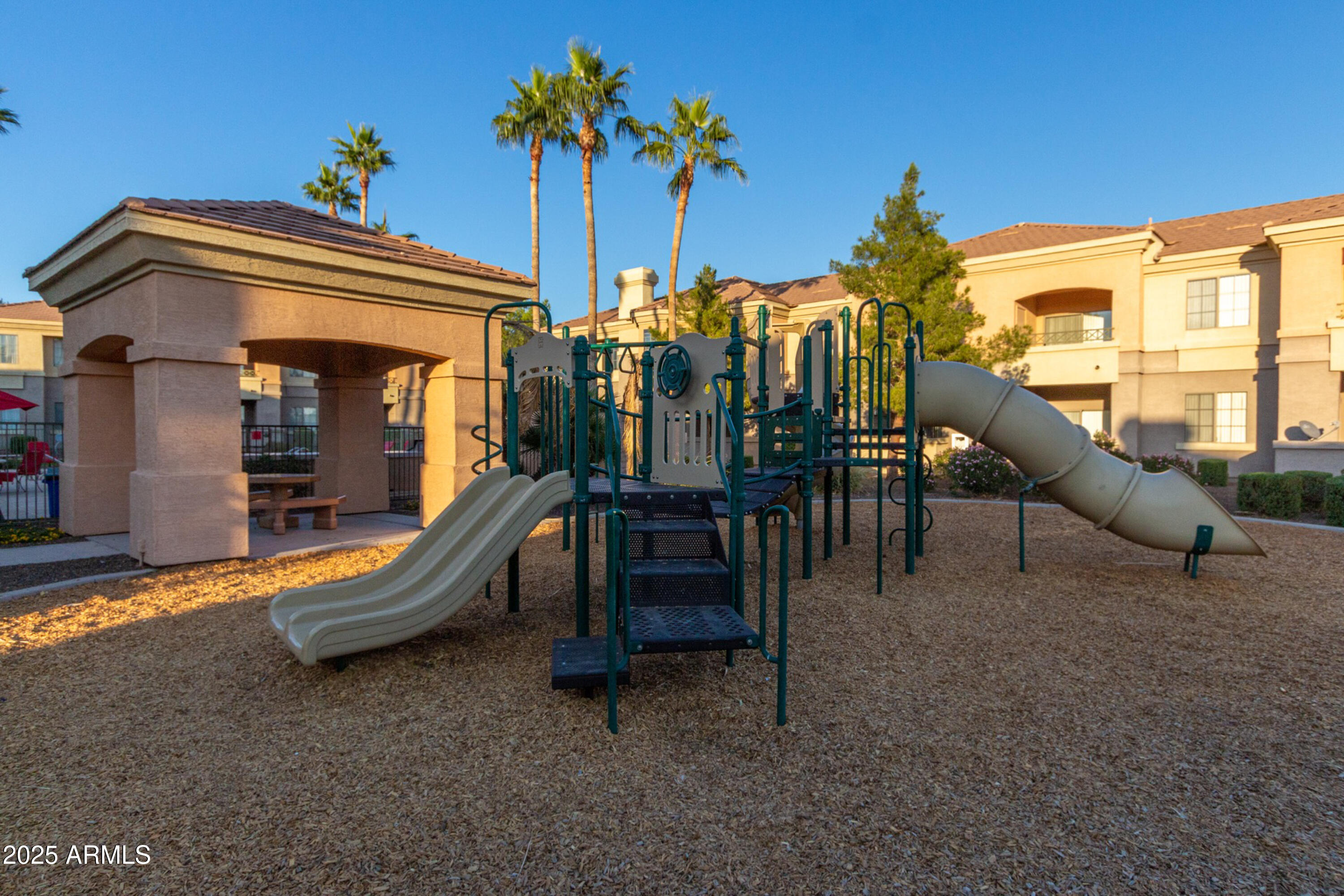 1941 S PIERPONT Drive 1114