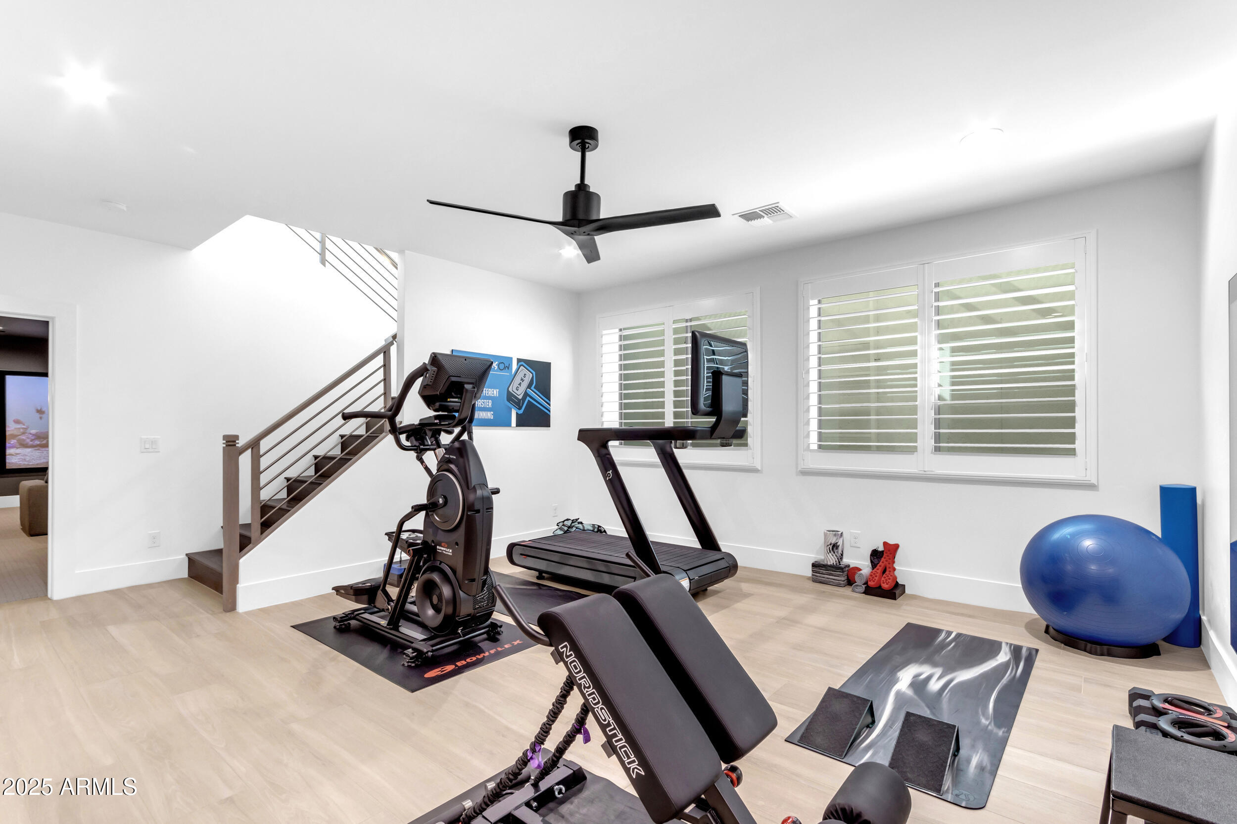 2580 E COUNTRY SHADOWS Street