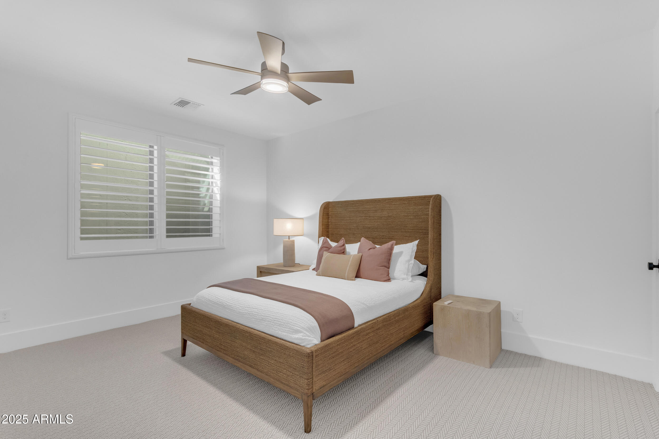 2580 E COUNTRY SHADOWS Street