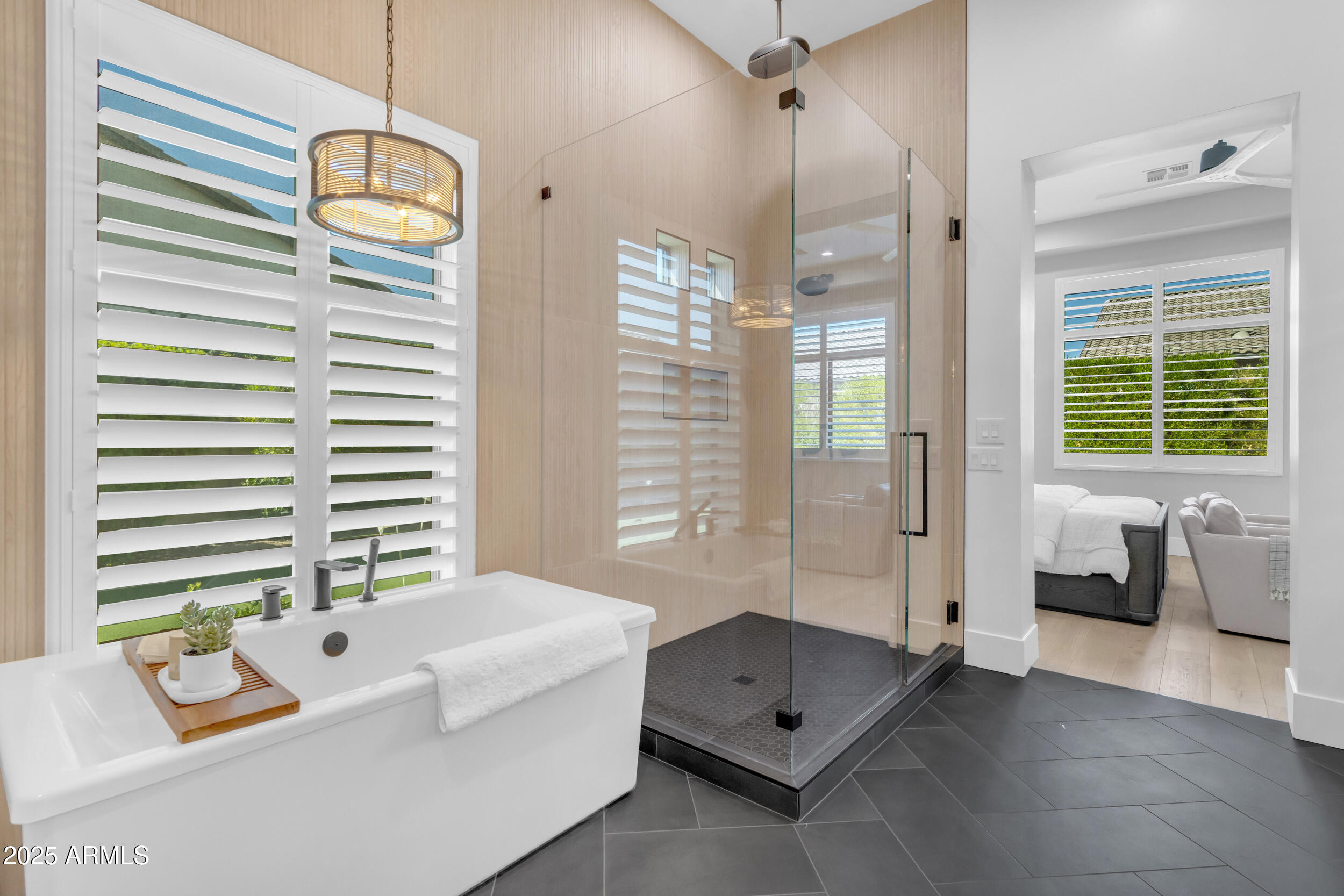 2580 E COUNTRY SHADOWS Street