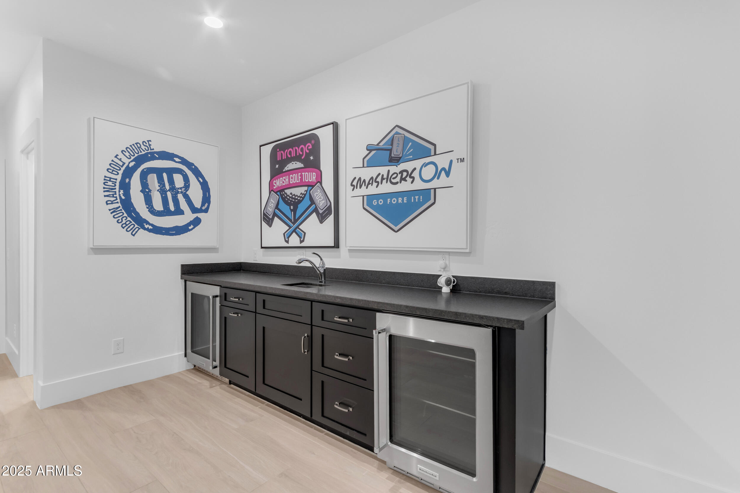 2580 E COUNTRY SHADOWS Street