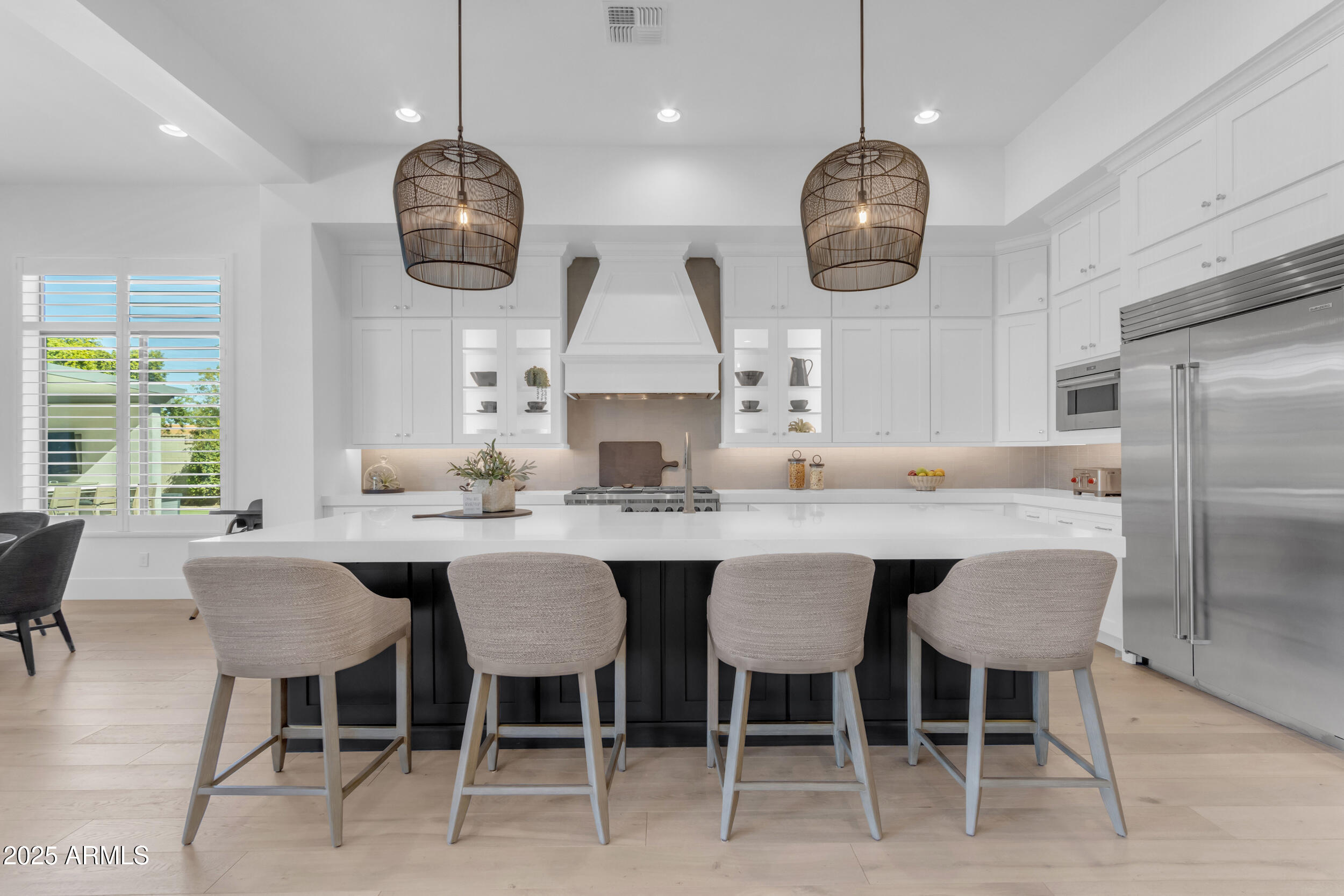 2580 E COUNTRY SHADOWS Street