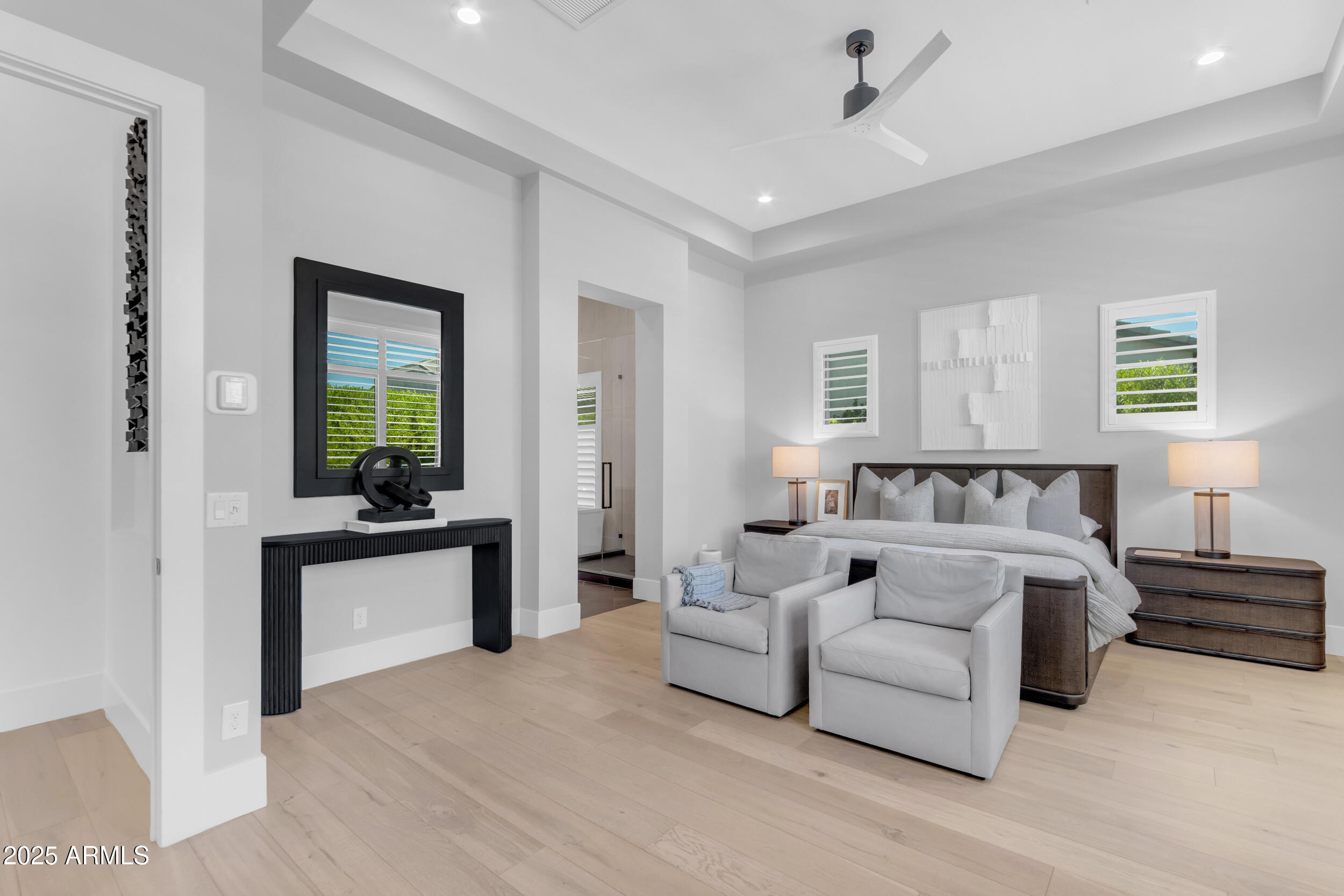 2580 E COUNTRY SHADOWS Street