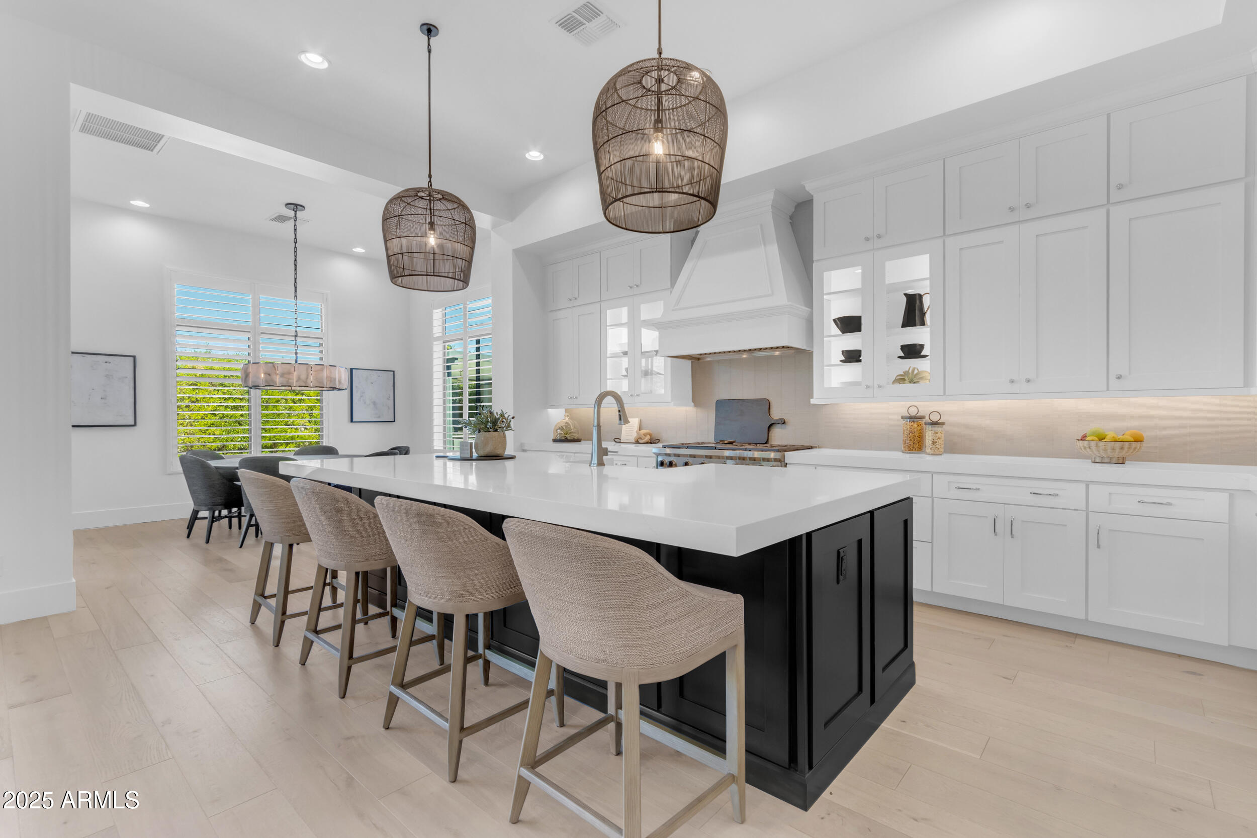 2580 E COUNTRY SHADOWS Street