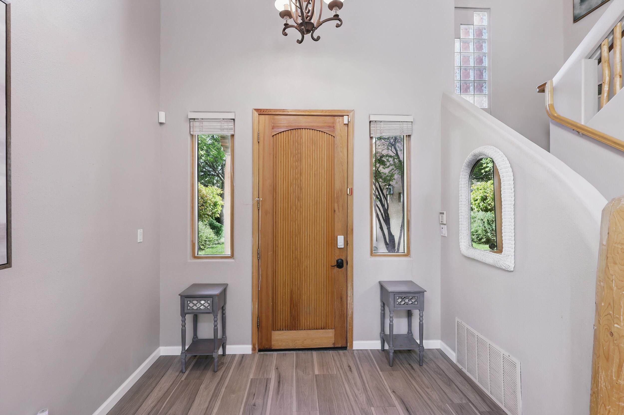 10021 WELLINGTON Drive NE