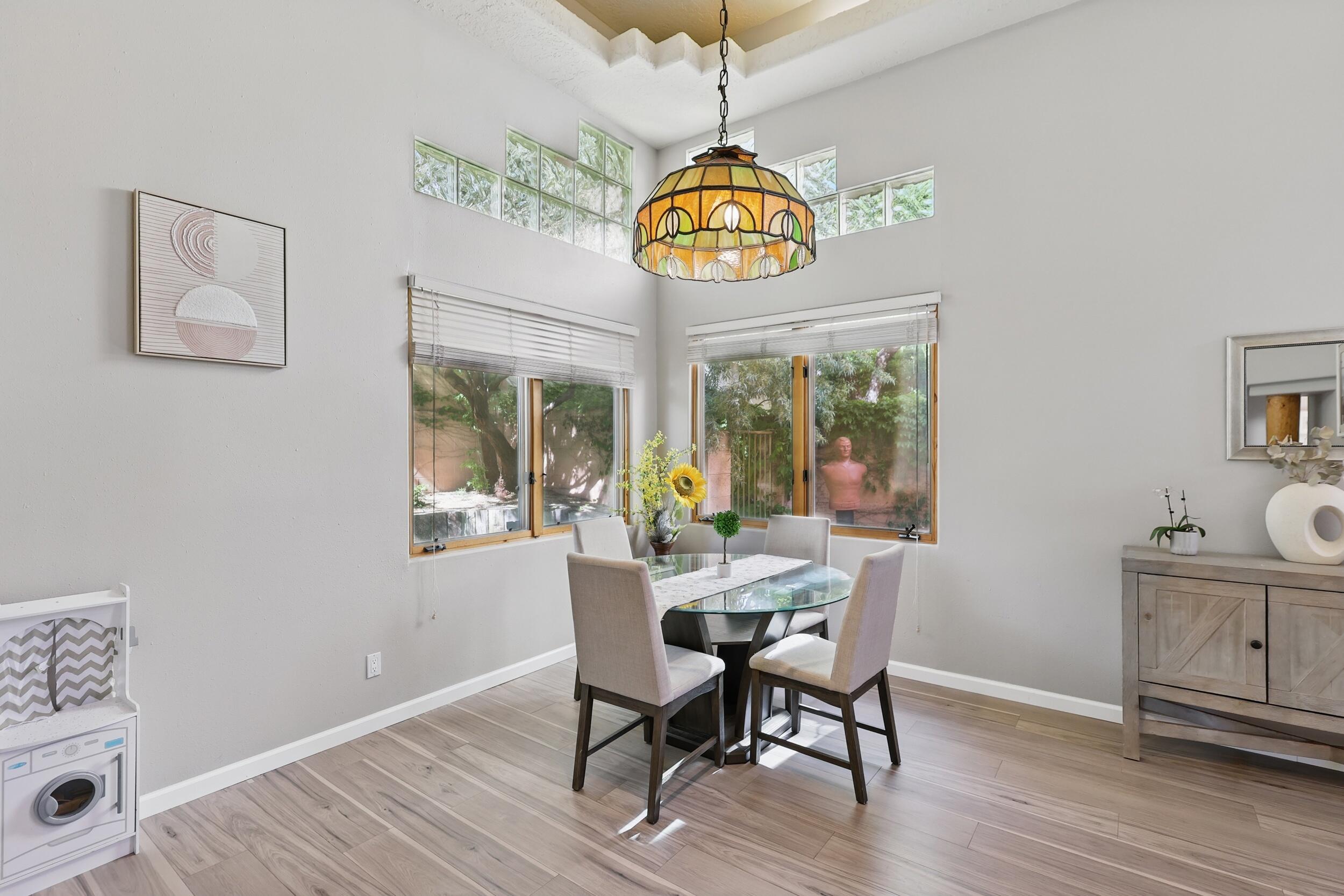 10021 WELLINGTON Drive NE