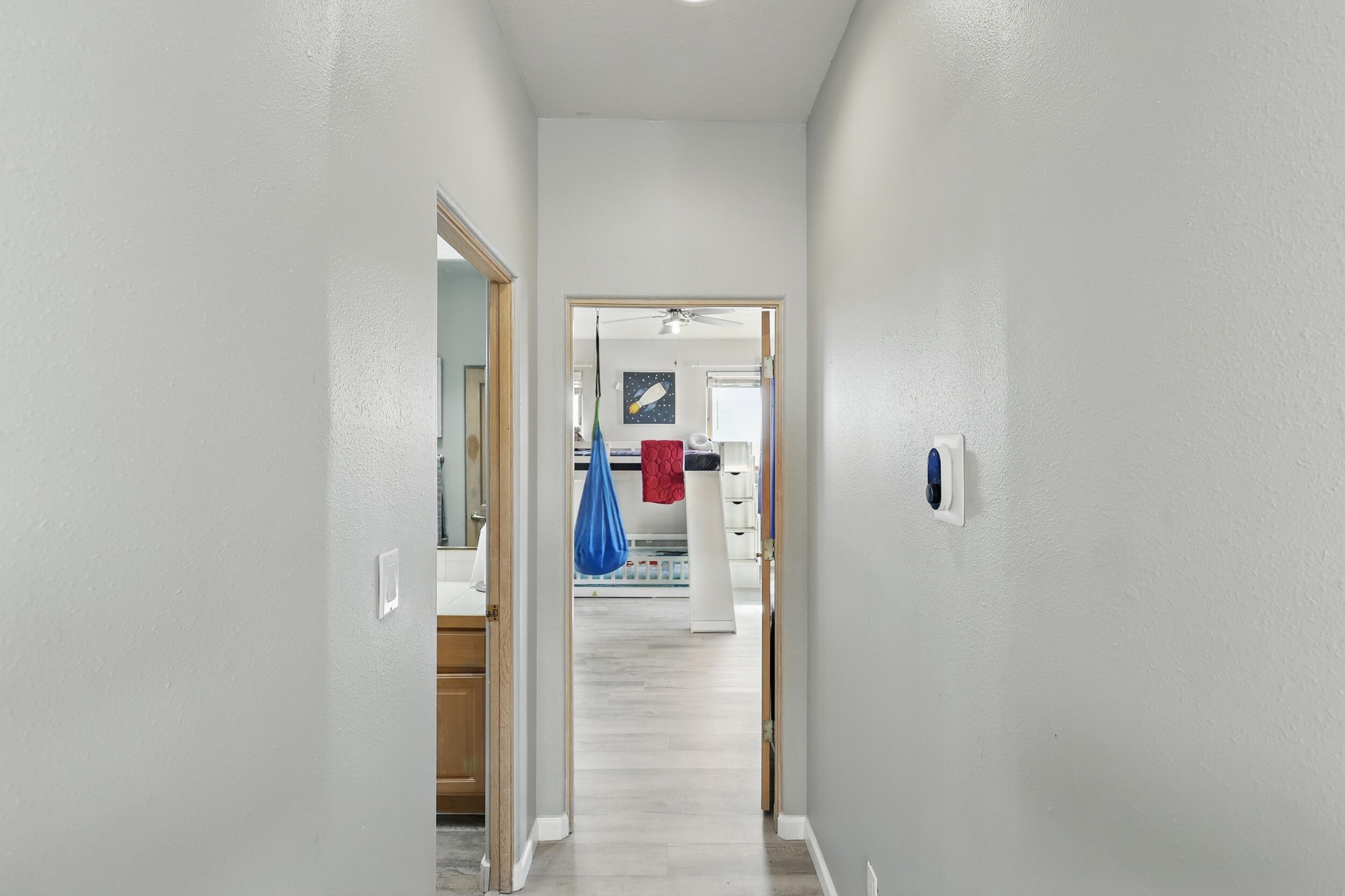 10021 WELLINGTON Drive NE