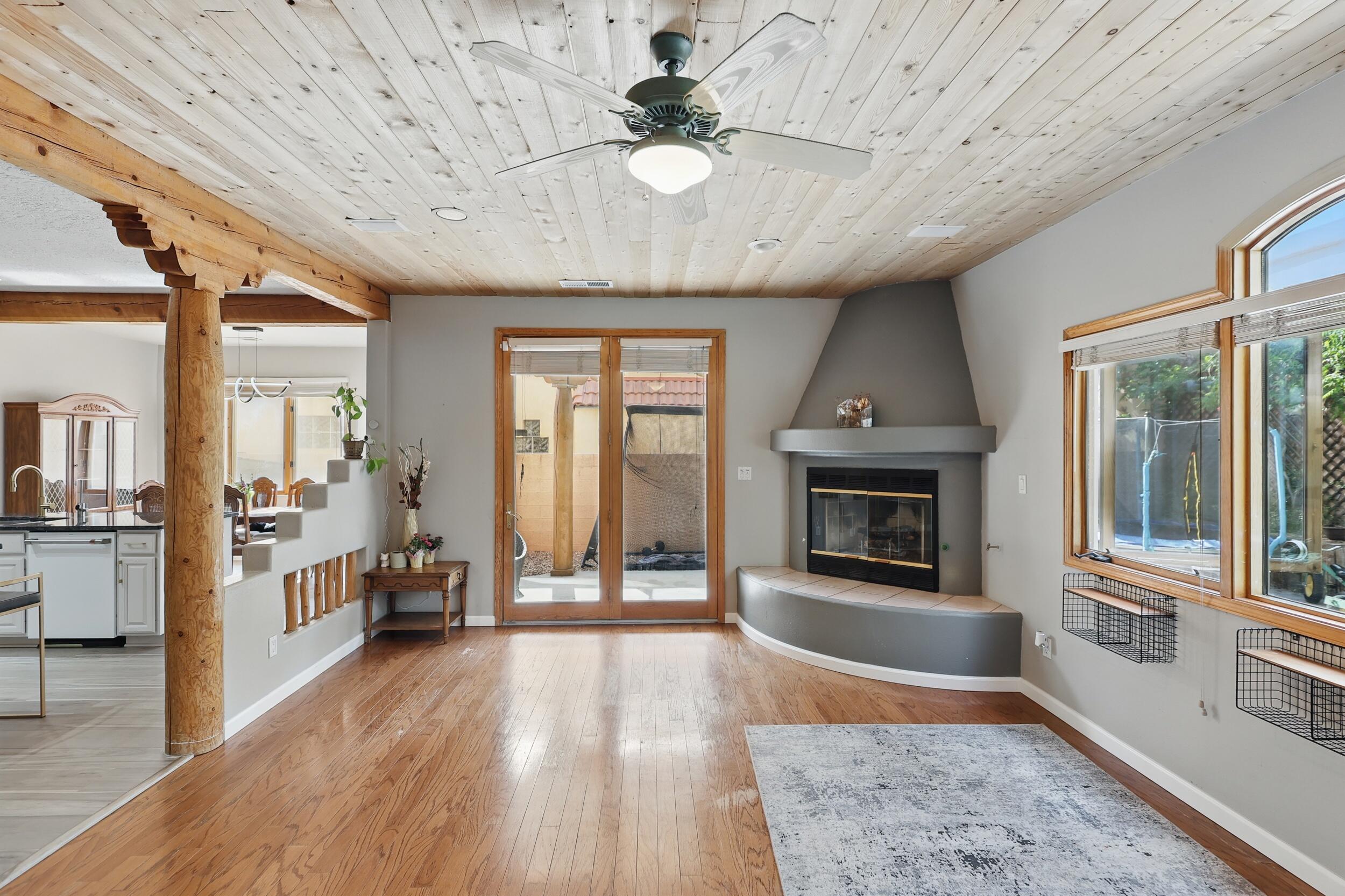 10021 WELLINGTON Drive NE