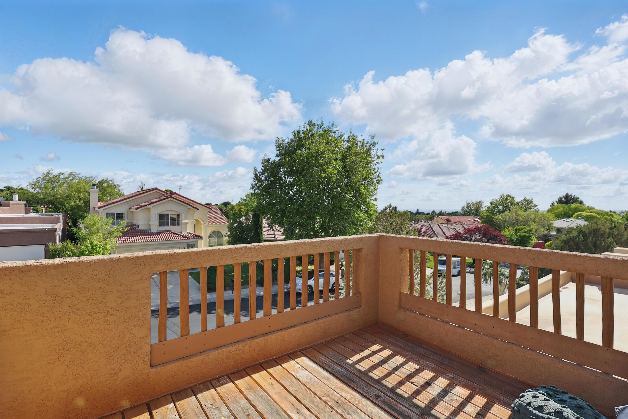 10021 WELLINGTON Drive NE