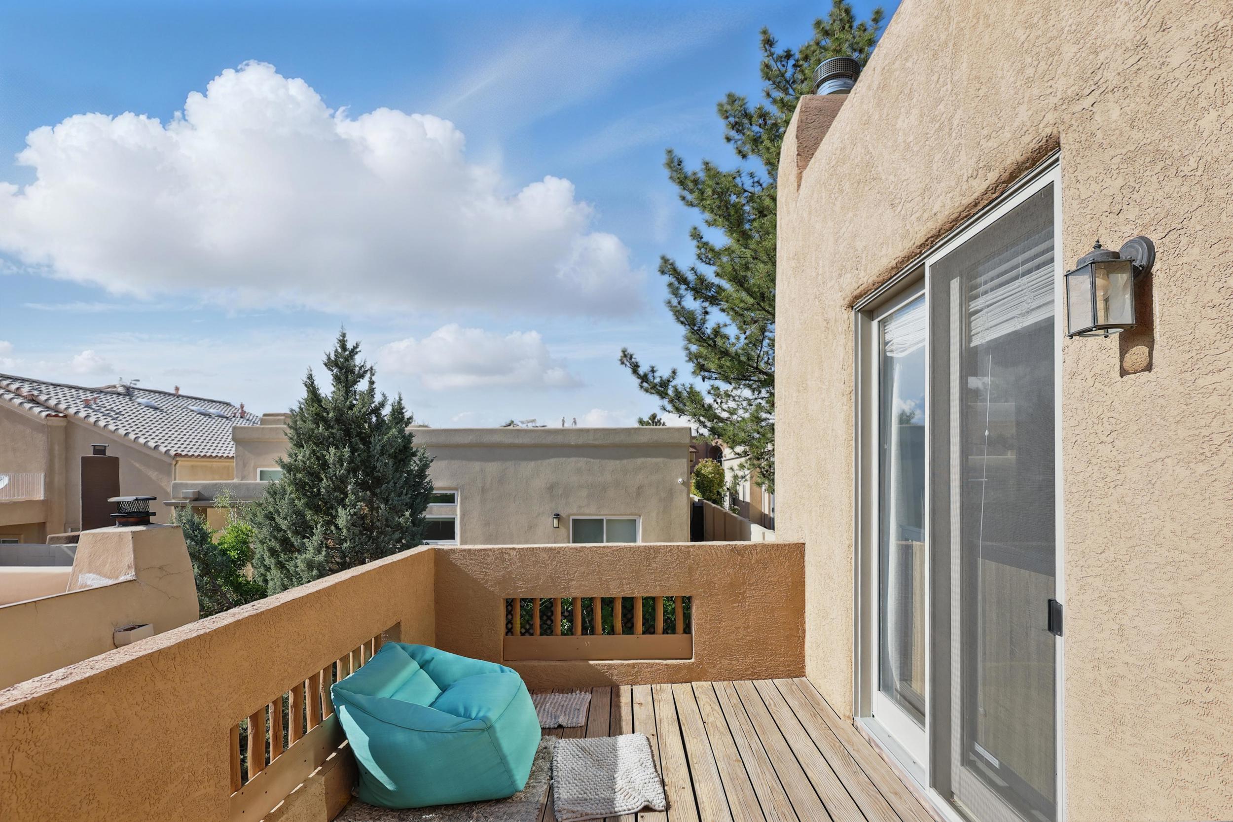 10021 WELLINGTON Drive NE