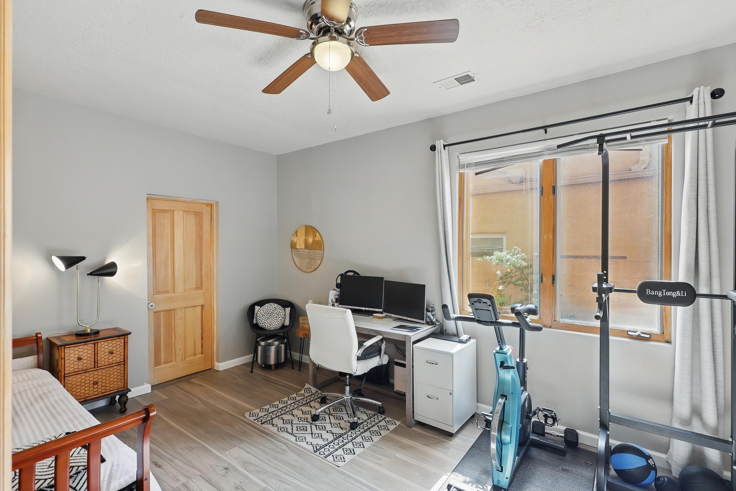 10021 WELLINGTON Drive NE