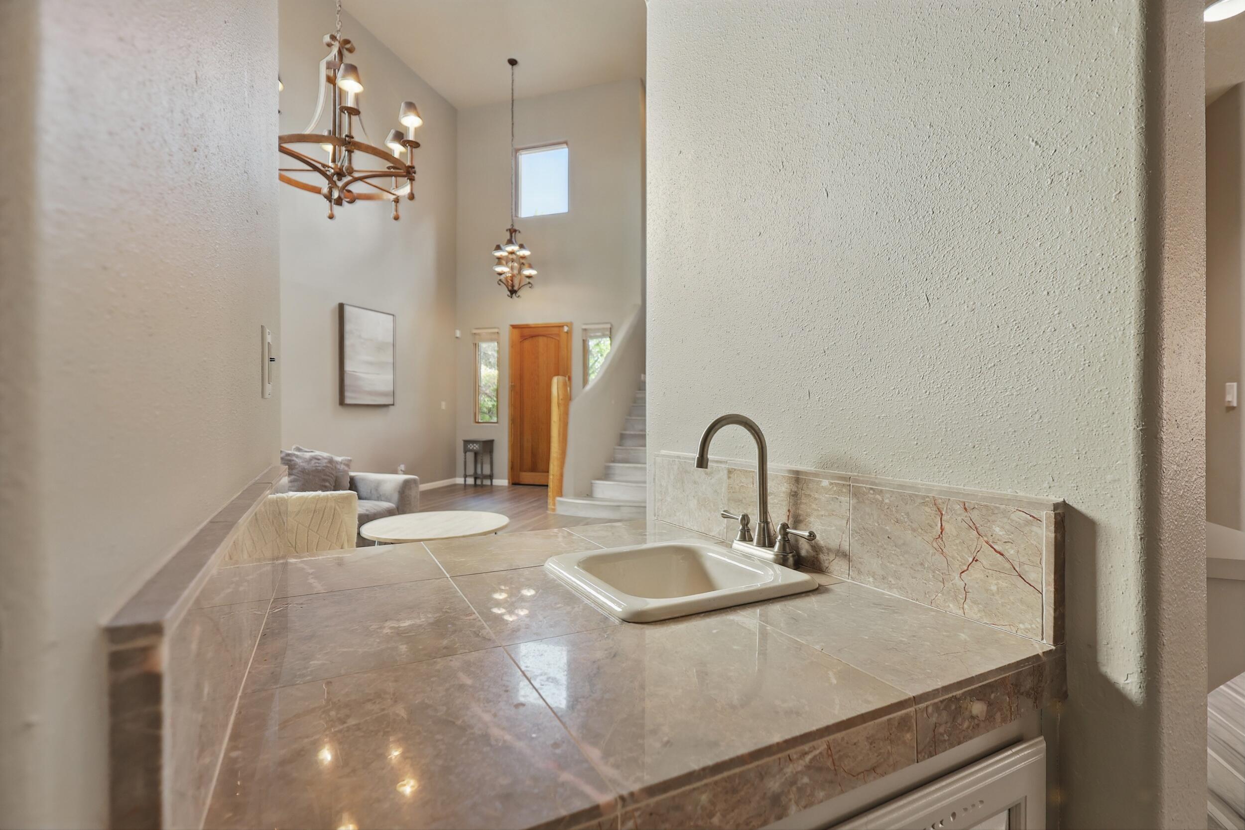 10021 WELLINGTON Drive NE