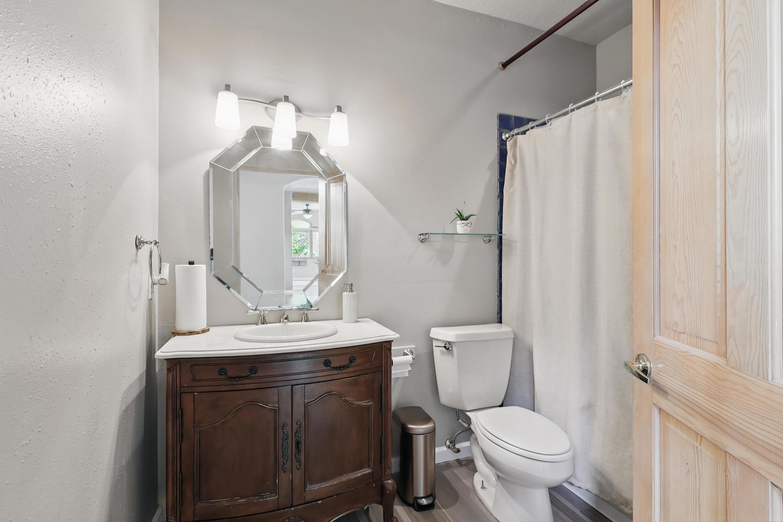 10021 WELLINGTON Drive NE