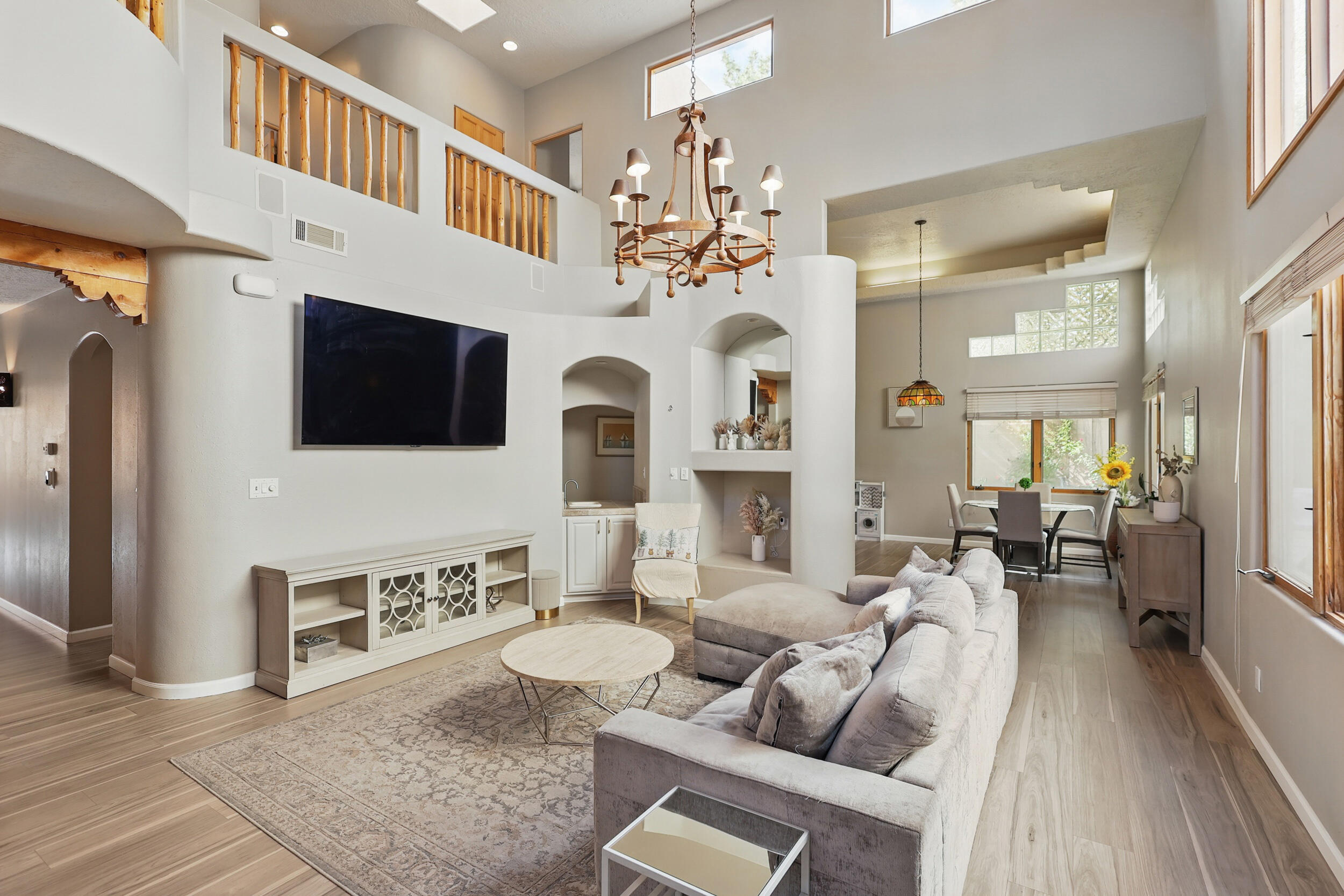 10021 WELLINGTON Drive NE