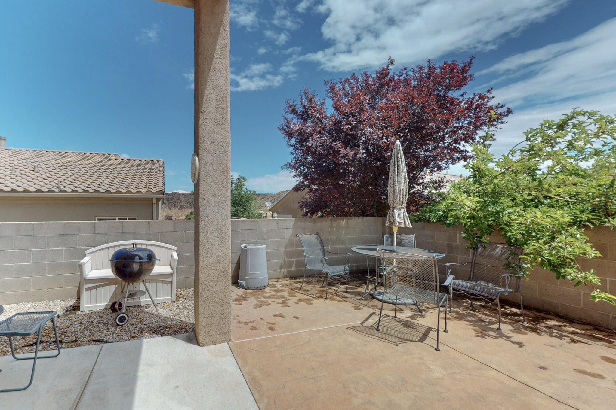 6500 Moon Shadows Drive NW