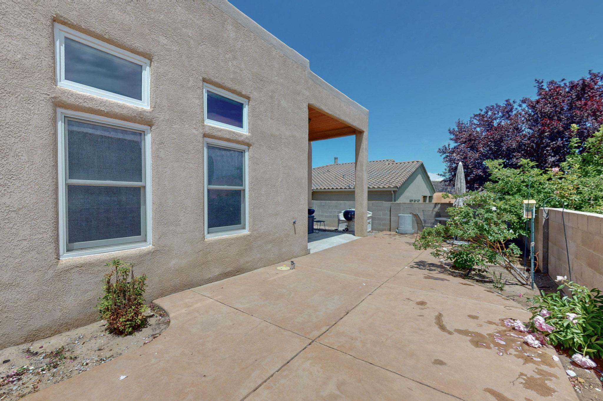 6500 Moon Shadows Drive NW
