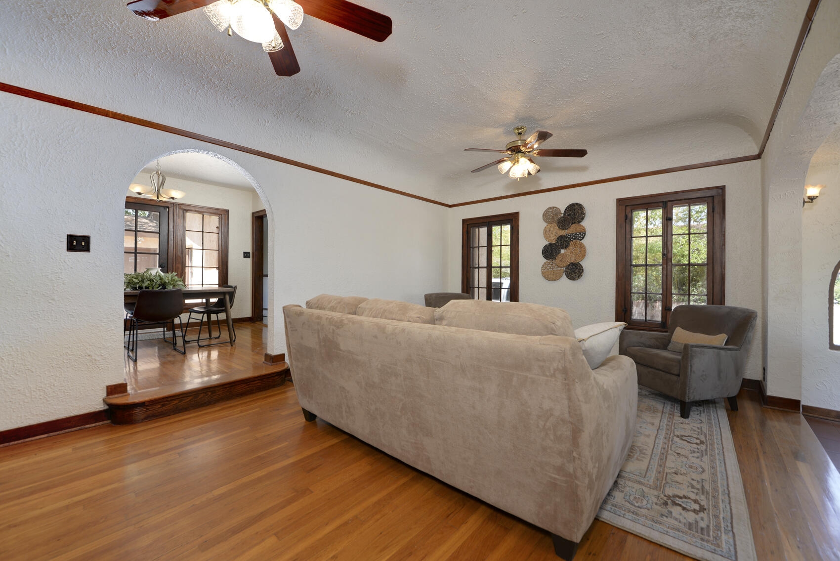 519 HERMOSA Drive NE