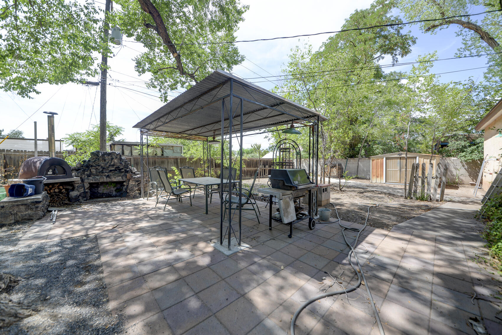 519 HERMOSA Drive NE