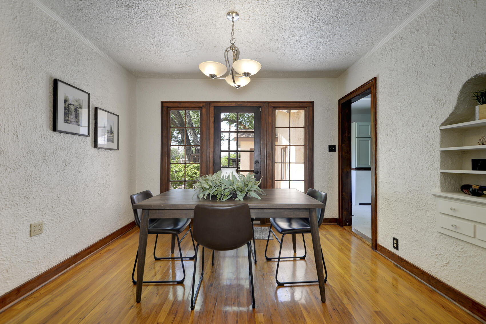 519 HERMOSA Drive NE