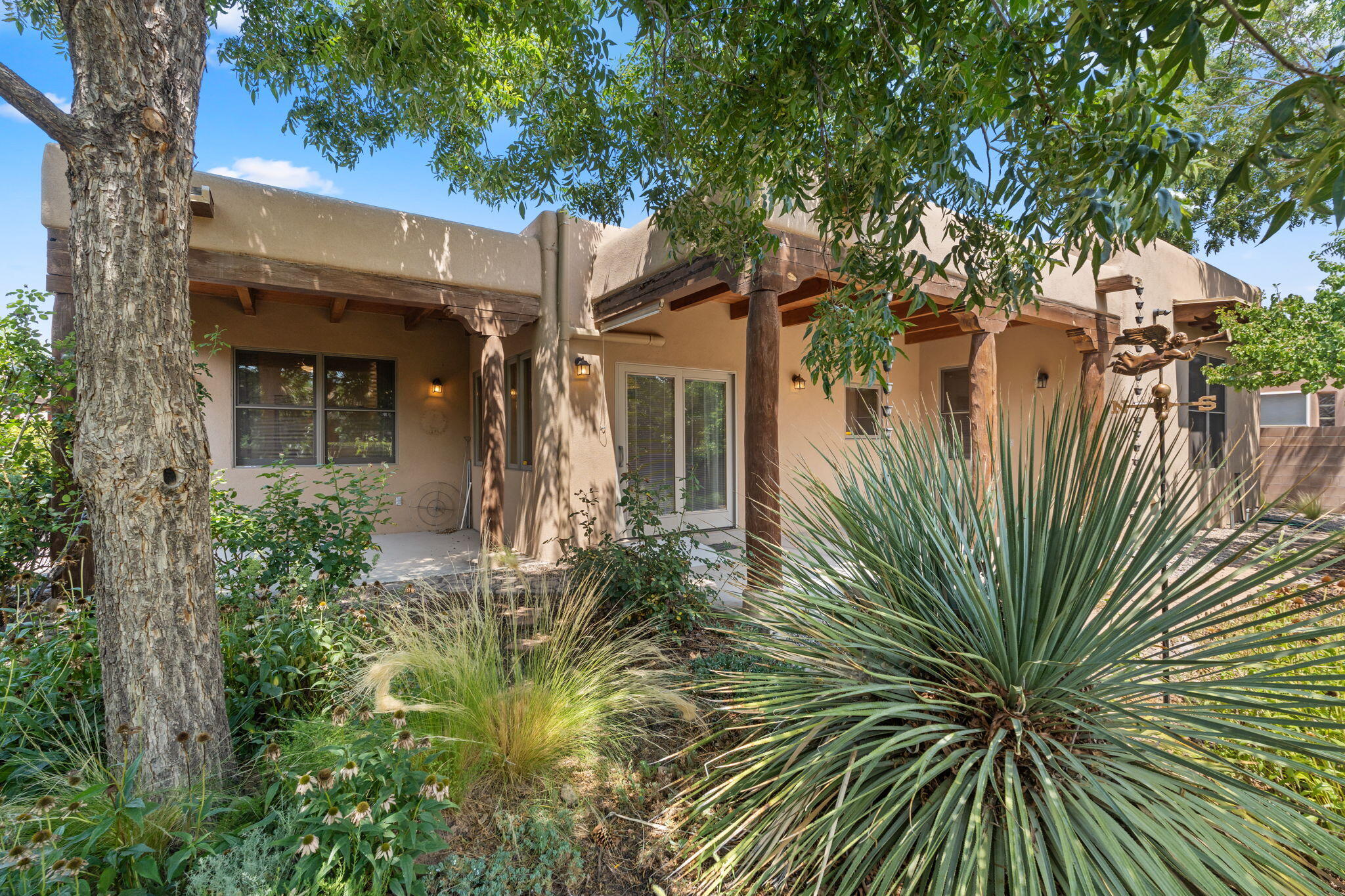 2212 VIA CADIZ Court NW