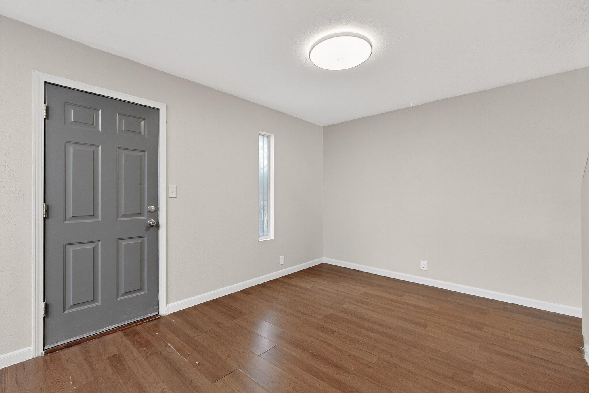 220 Shawnee Court SE