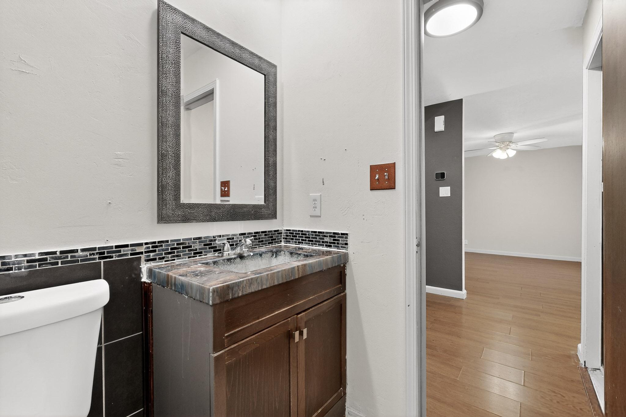 220 Shawnee Court SE