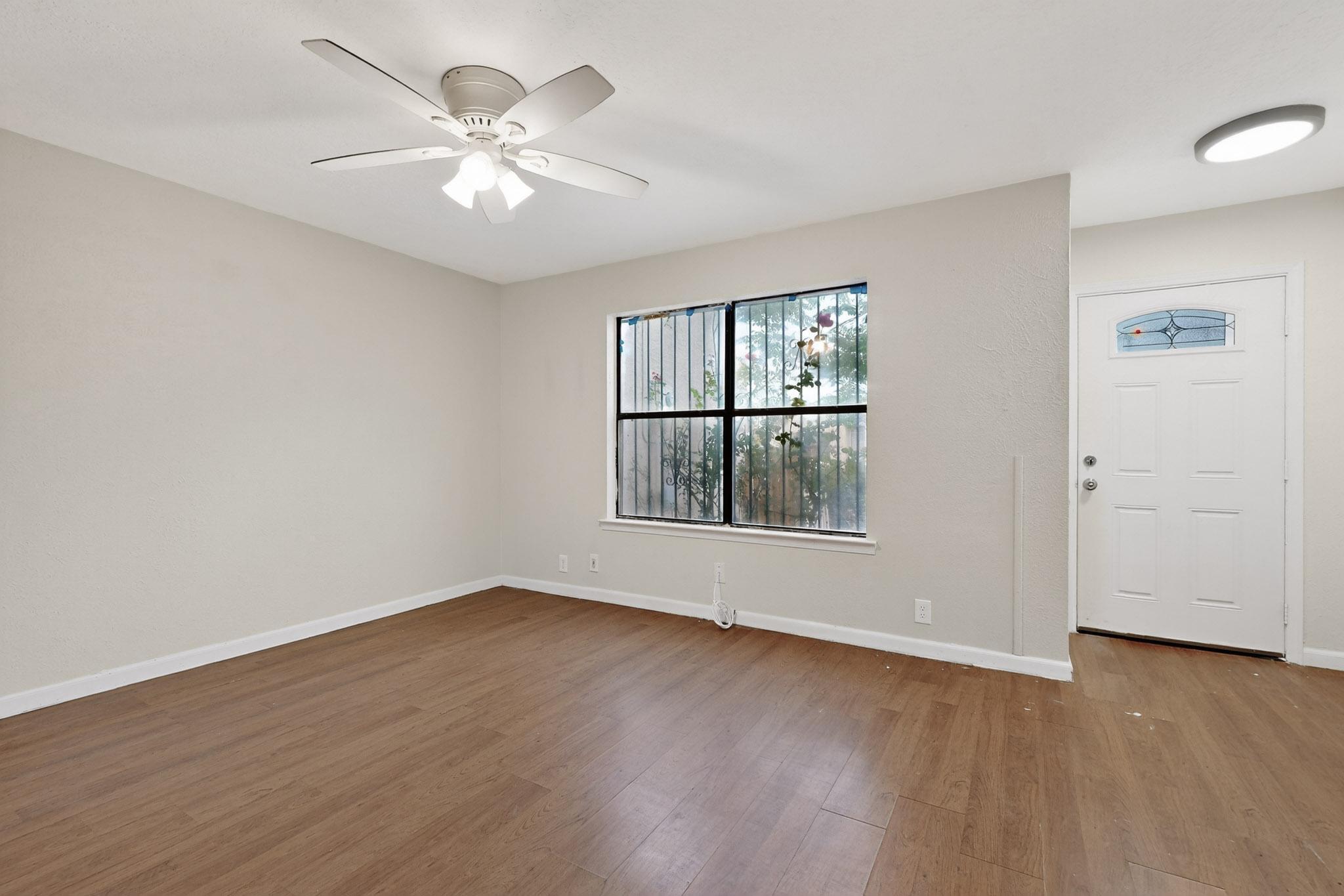 220 Shawnee Court SE